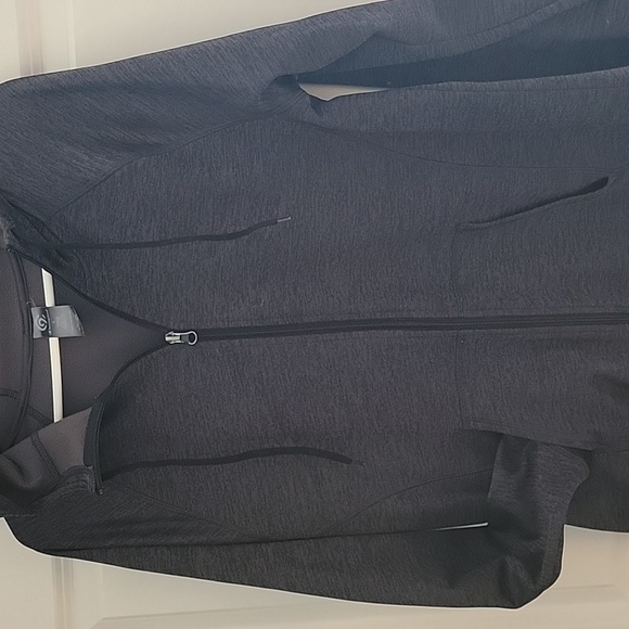 Champion Zip Up - Picture 3 of 3